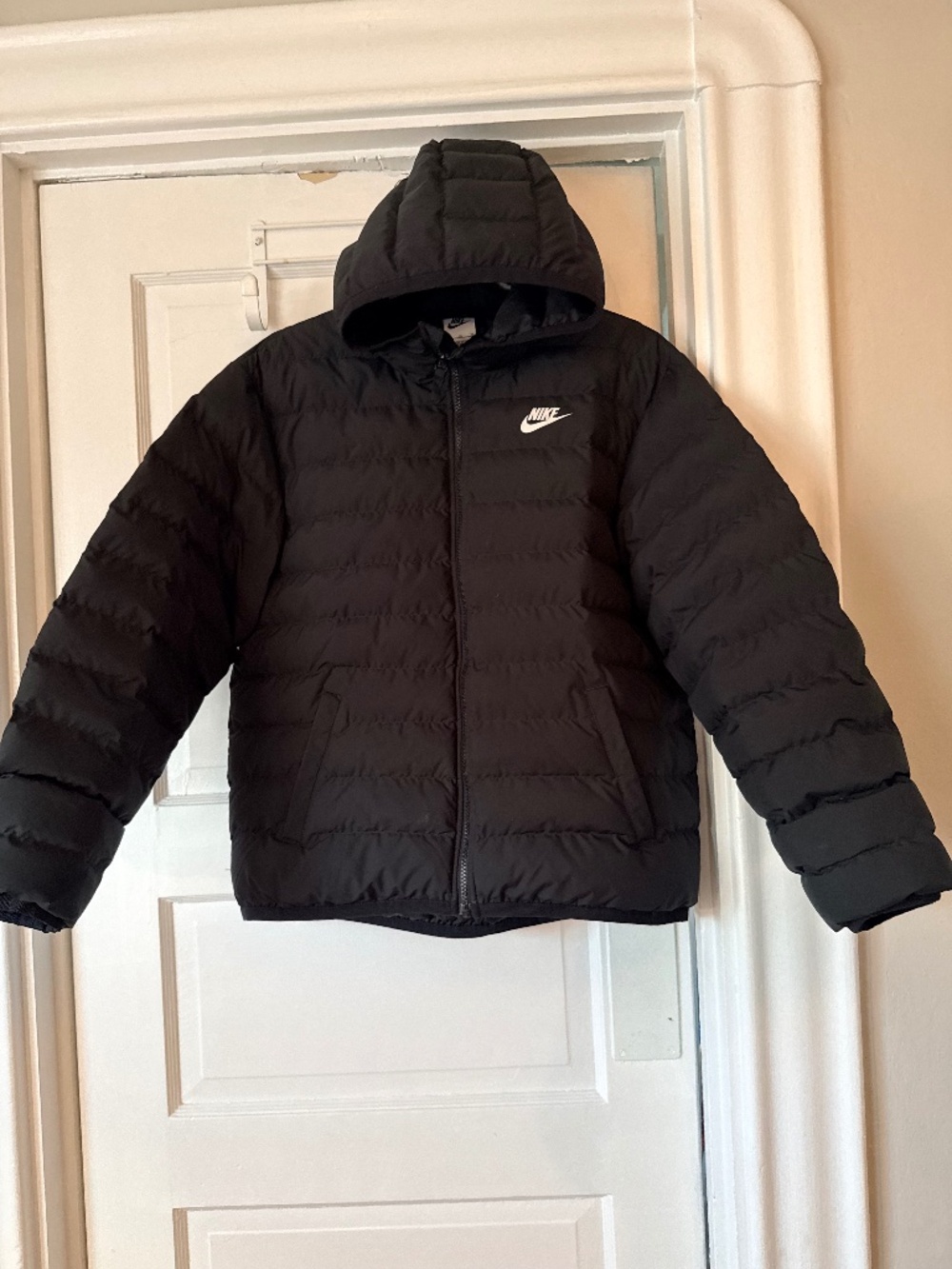NIKE boys puffer jackets size XL